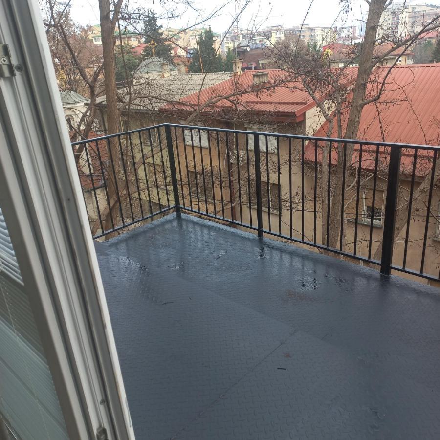 Lovely 1- Bedroom Condo Close To Downtown Szkopje Kültér fotó